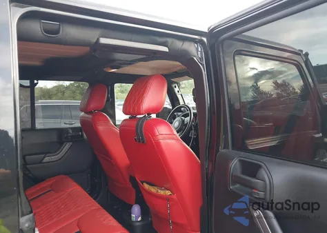 2016 Jeep Wrangler Unlimited Black Bear from USA, damaged, VIN 1C4BJWDG6GL147979